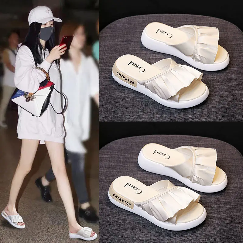 Women Slippers Flat Sandals 2021 Summer Casual Sandals Slipper Beach Shoes Flat Heel Slides Sandals Thick Bottom Flat Slippers 
Women Slippers Flat Sandals 2021 Summer Casual Sandals Slipper Beach Shoes Flat Heel Slides Sandals Thick Bottom Flat Slippers