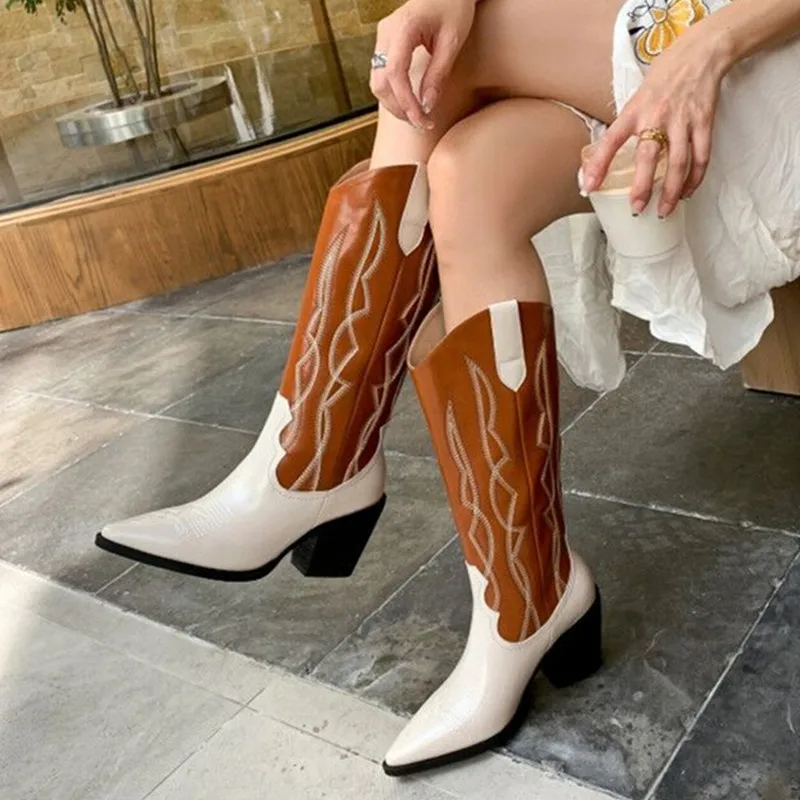 Retro Style Western Boots Pointed Toe Cow Leather Women's high boots Embroider Slip-on Chunky Heel boots female women shoes
Retro Style Western Boots Pointed Toe Cow Leather Women's high boots Embroider Slip-on Chunky Heel boots female women shoes