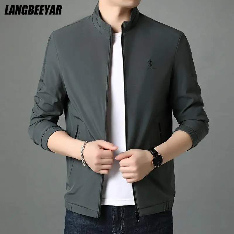 Top Quality New Brand Casual Fashion Stand Collar Streetwear Mens Coats And Jackets Zipper Windbreaker Simple Mens Clothes 2021
Top Quality New Brand Casual Fashion Stand Collar Streetwear Mens Coats And Jackets Zipper Windbreaker Simple Mens Clothes 2021
