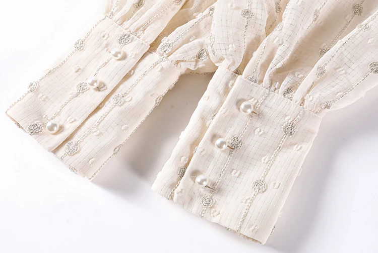 Lauri Laki New Chiffon Blouse Women Office Ladies Elegant Vintage Long Sleeve V-neck Shirts Mujer Autumn Women Tops 2020
Lauri Laki New Chiffon Blouse Women Office Ladies Elegant Vintage Long Sleeve V-neck Shirts Mujer Autumn Women Tops 2020
