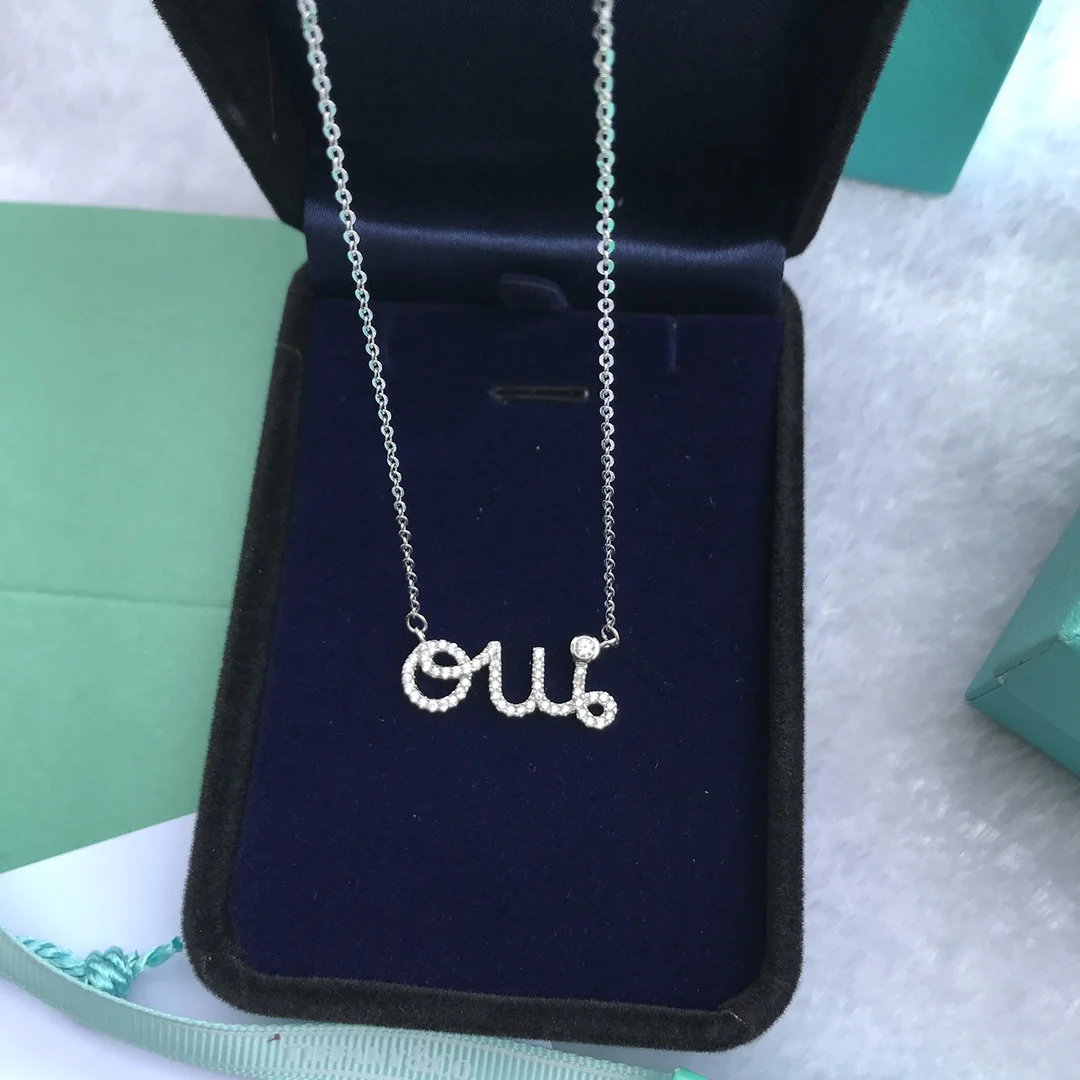 Popular High-quality TIF 1:1 LOGO Shining necklace with stone word Luxury Jewelry Fashion Brand Gift Couples Ladies Free Shipp
Popular High-quality TIF 1:1 LOGO Shining necklace with stone word Luxury Jewelry Fashion Brand Gift Couples Ladies Free Shipp