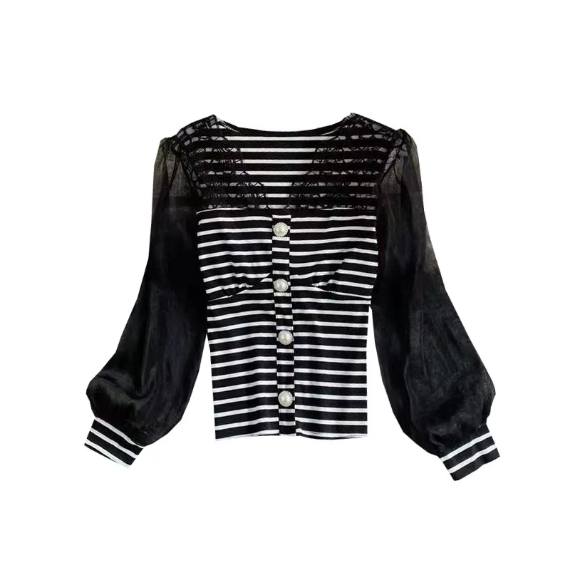 New Lace stitching sexy collar top design sense T-shirt women's long sleeve slim V-neck leopard print bottoming shirt
New Lace stitching sexy collar top design sense T-shirt women's long sleeve slim V-neck leopard print bottoming shirt