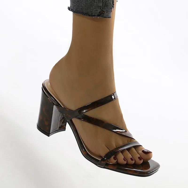 Square Toe High-Heeled Shoes Lady Slippers Casual Slides Slipers Women Luxury Summer Block 2021 Fabric Rome PVC Rubber Fashion B 
Square Toe High-Heeled Shoes Lady Slippers Casual Slides Slipers Women Luxury Summer Block 2021 Fabric Rome PVC Rubber Fashion B