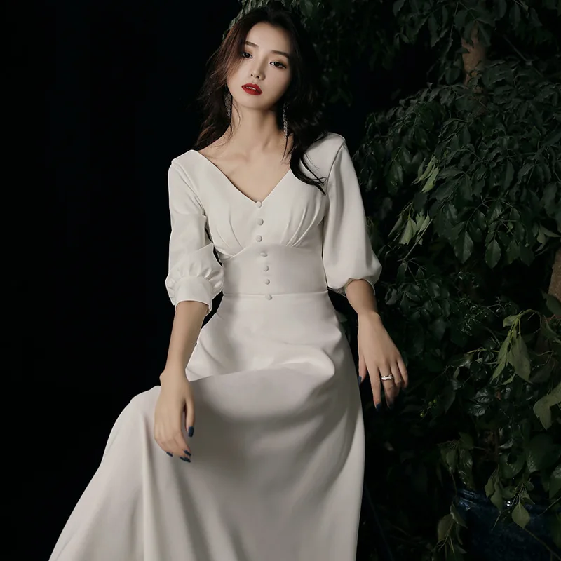 Boho Style Slim Stretch Satin Vintage Beach White Half Sleve Sexy V Neck Backless Wedding Dress Bride Evening Party Dresses
Boho Style Slim Stretch Satin Vintage Beach White Half Sleve Sexy V Neck Backless Wedding Dress Bride Evening Party Dresses