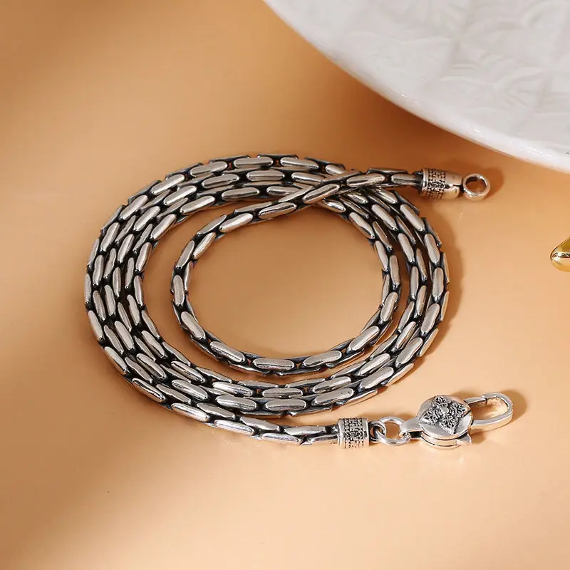 New Snake Bone Chain Men's Necklace Personality Wild Bamboo Chain Retro Fashion Men Couple Jewelry Accessories
New Snake Bone Chain Men's Necklace Personality Wild Bamboo Chain Retro Fashion Men Couple Jewelry Accessories