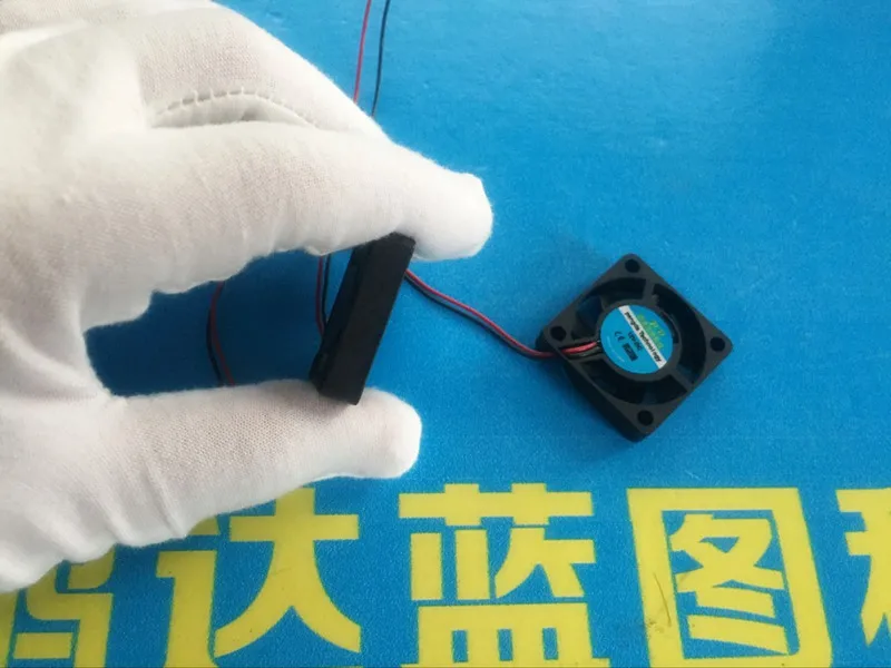 New Silent 3007 3CM/cm 12V Ultra-thin Notebook Graphics Micro Cooling Fan
New Silent 3007 3CM/cm 12V Ultra-thin Notebook Graphics Micro Cooling Fan