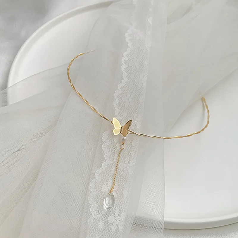1pc Women Crystal Pendant Necklace Fashion Clavicle Chain Necklace Jewelry Simple Tiny Chain Choker Necklaces Female Accessories
1pc Women Crystal Pendant Necklace Fashion Clavicle Chain Necklace Jewelry Simple Tiny Chain Choker Necklaces Female Accessories