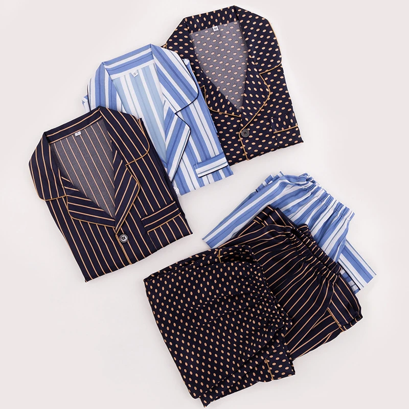 Новинка, летние шелковые полосатые шорты с коротким рукавом, Мужская пижама, комплект из двух предметов, одежда для сна, Мужская пижама, одеж...
Новинка, летние шелковые полосатые шорты с коротким рукавом, Мужская пижама, комплект из двух предметов, одежда для сна, Мужская пижама, одеж...