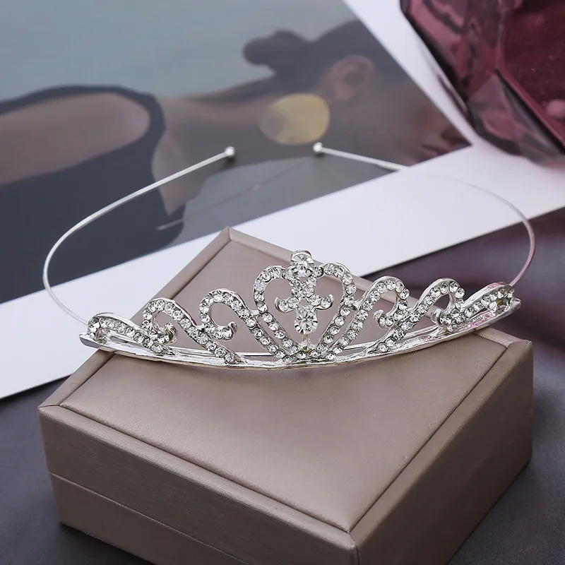 Bride Retro Crown Tiara Headband Hair Accessories Girl Princess Crown Accessories Hair Accessories 
Bride Retro Crown Tiara Headband Hair Accessories Girl Princess Crown Accessories Hair Accessories