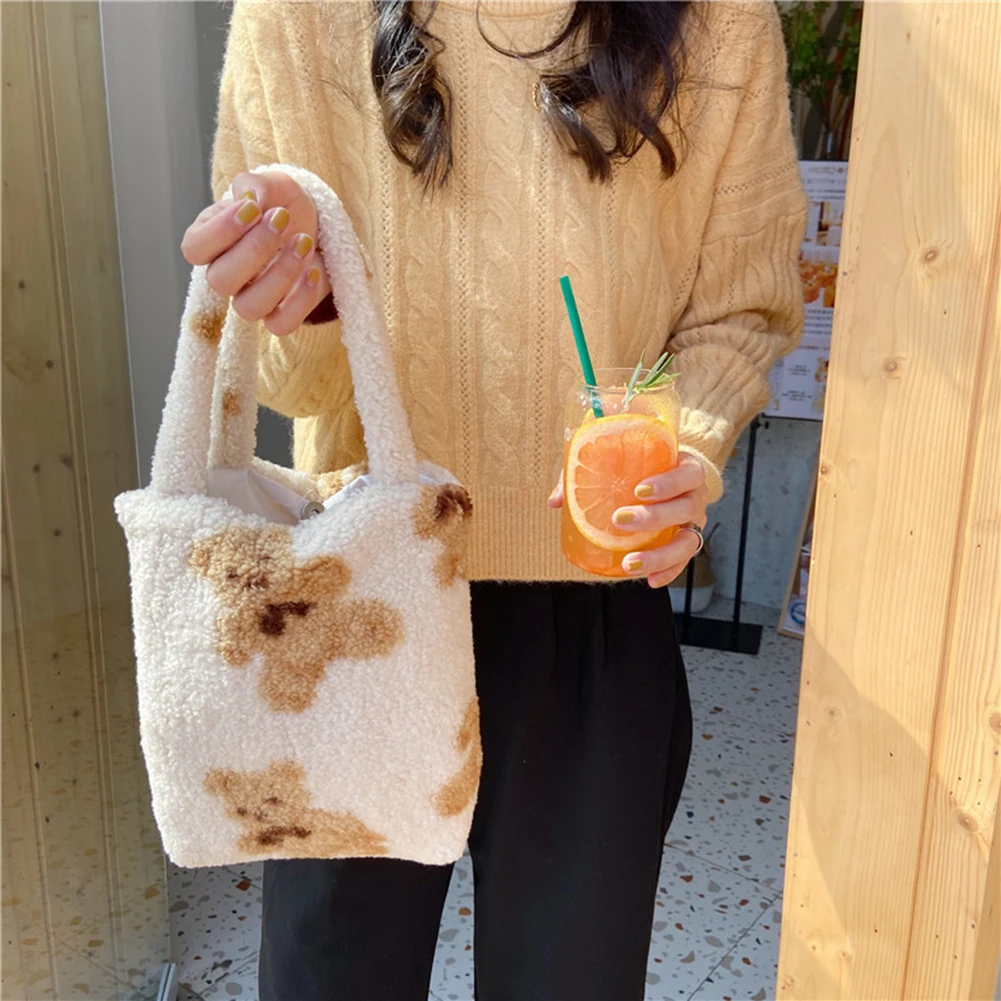 Fashion Women Print Small Shoulder Bags Female Cute Winter Plush Underarm Bags Fluffy Handbag Tote
Fashion Women Print Small Shoulder Bags Female Cute Winter Plush Underarm Bags Fluffy Handbag Tote