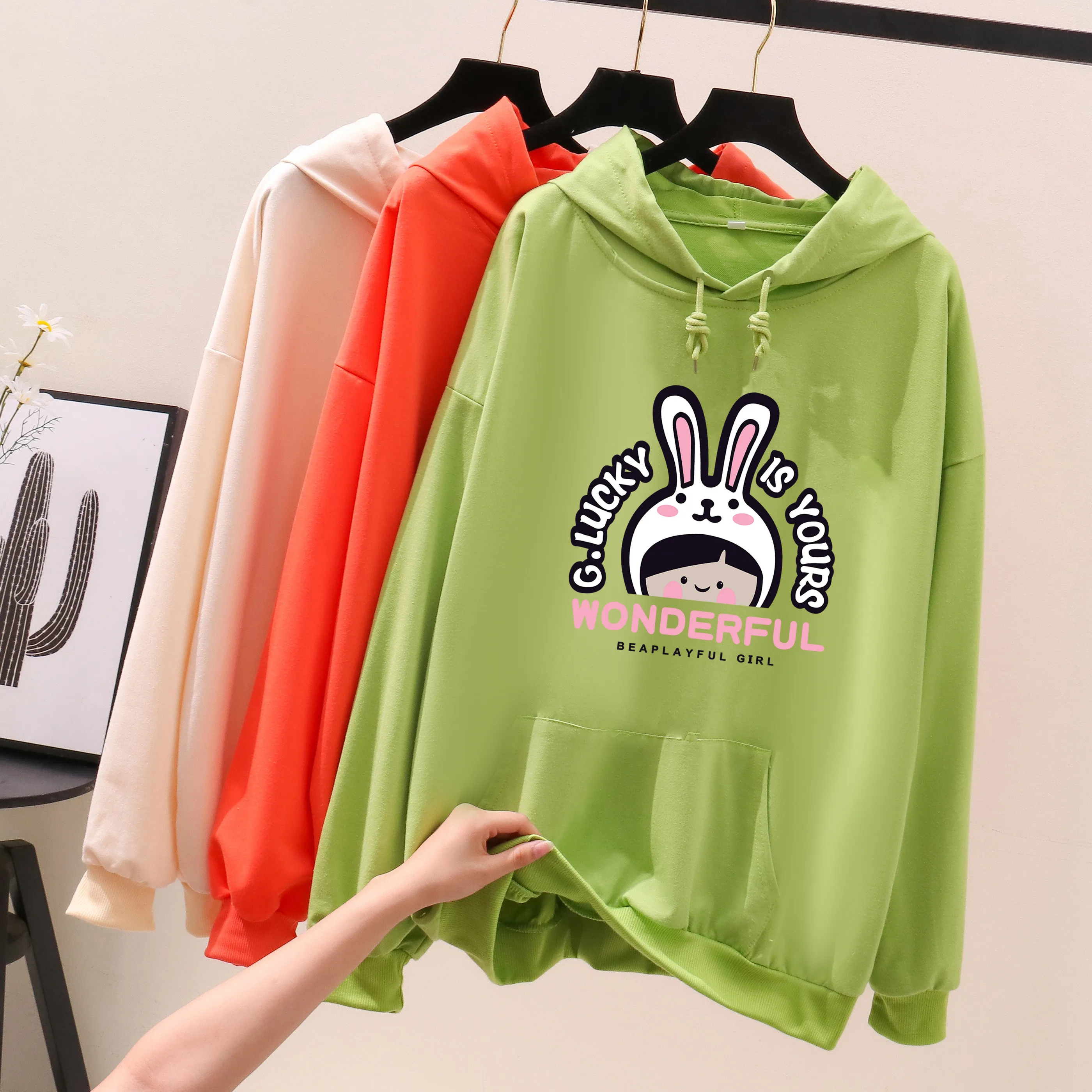 Print Letter G Lucky Is Yours Vogue Hoodies 2021 New Long Sleeve Oversized Women Hoodie Harajuku Funny Hoodies Women 90s Hoody
Print Letter G Lucky Is Yours Vogue Hoodies 2021 New Long Sleeve Oversized Women Hoodie Harajuku Funny Hoodies Women 90s Hoody