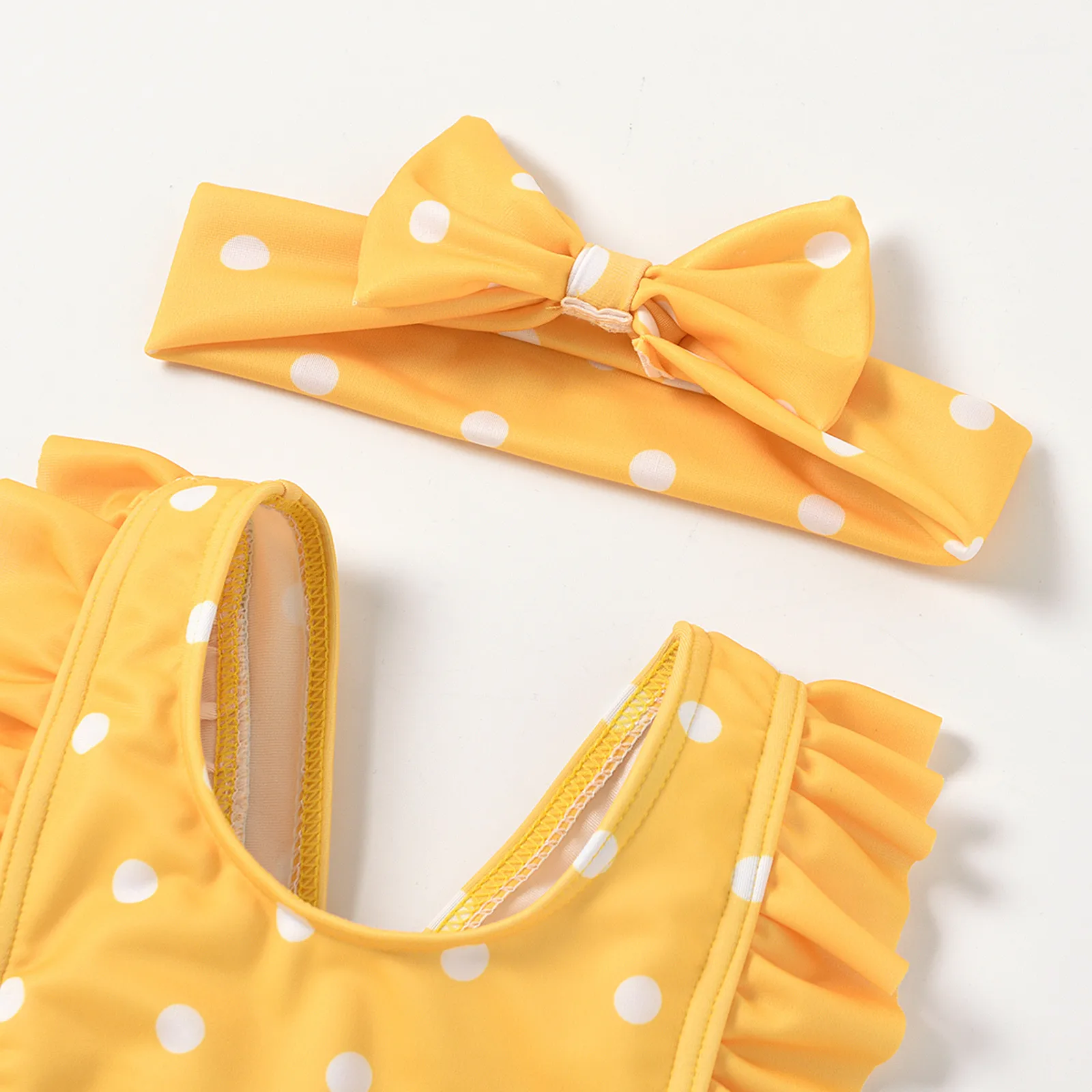 Children Girls One-Piece Swimsuit Ruffle Dot Print Swimwear Sleeveless Girl Swimming Suits Toddler Baby Bathing Suits 2021 A50
Children Girls One-Piece Swimsuit Ruffle Dot Print Swimwear Sleeveless Girl Swimming Suits Toddler Baby Bathing Suits 2021 A50