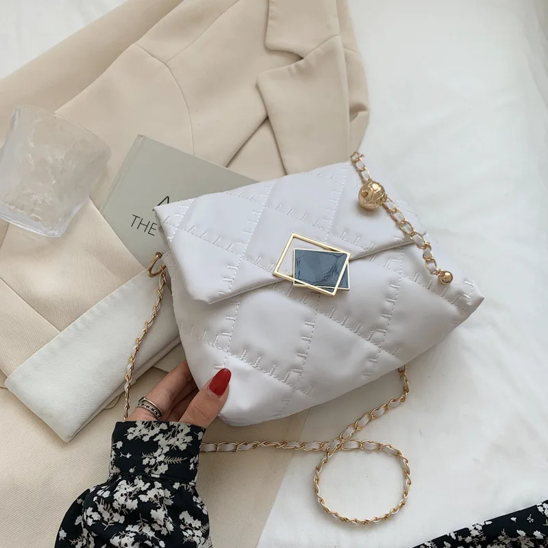 Luxury brand messenger bag ladies 2021 handbag ladies genuine leather handbag designer ladies large capacity ladies bags
Luxury brand messenger bag ladies 2021 handbag ladies genuine leather handbag designer ladies large capacity ladies bags