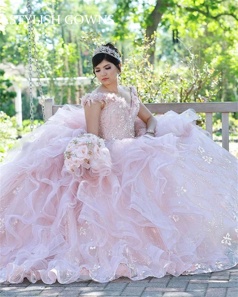 Charming Light Pink Off The Shoulder Ball Gown Beaded 3D Floral Quinceanera Dresses Tiered Vestidos De 15 Anos 2021
Charming Light Pink Off The Shoulder Ball Gown Beaded 3D Floral Quinceanera Dresses Tiered Vestidos De 15 Anos 2021