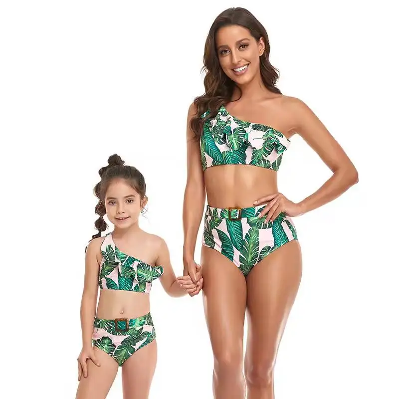 Leaf Print Mother Daughter Matching Swimsuits Family Set Off-Shoulder Mommy and Me Swimwear Ruffled Women Girl Beachwear Clothes
Leaf Print Mother Daughter Matching Swimsuits Family Set Off-Shoulder Mommy and Me Swimwear Ruffled Women Girl Beachwear Clothes