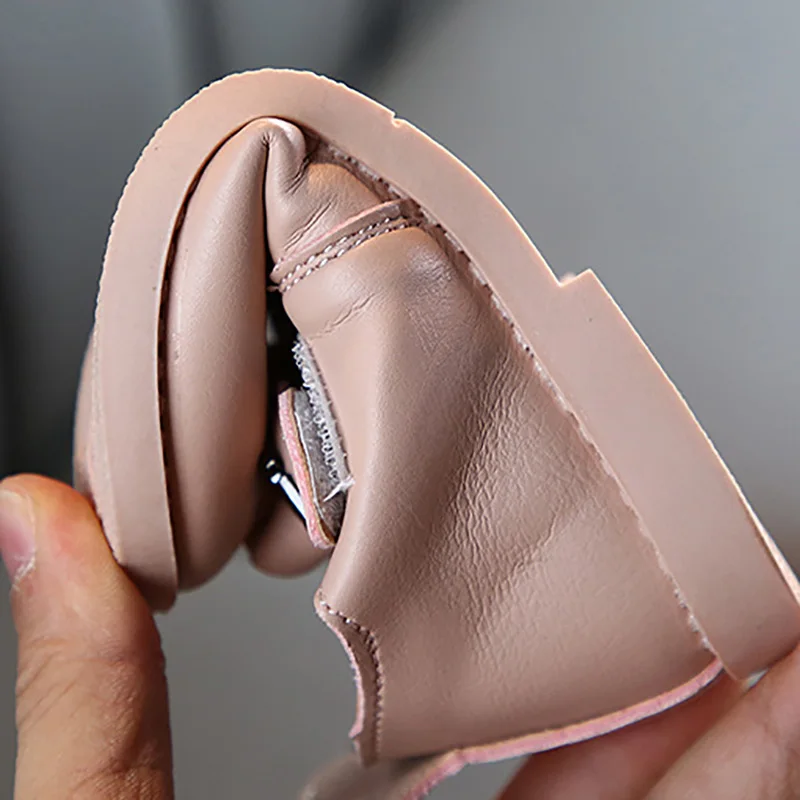 2020 Baby Toddler Girls Vintage Flats Little Kids Princess Leather Shoes Mary Jane Children Flower Dress Shoes
2020 Baby Toddler Girls Vintage Flats Little Kids Princess Leather Shoes Mary Jane Children Flower Dress Shoes