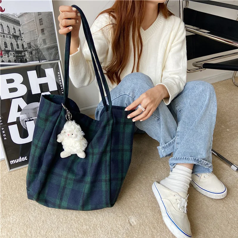 Soft Large Capacity Woolen Canvas Bag for Women Checked Pattern Design Cloth Fabric Big Tote Ladies Casual Shoulder Bag Handbag
Soft Large Capacity Woolen Canvas Bag for Women Checked Pattern Design Cloth Fabric Big Tote Ladies Casual Shoulder Bag Handbag