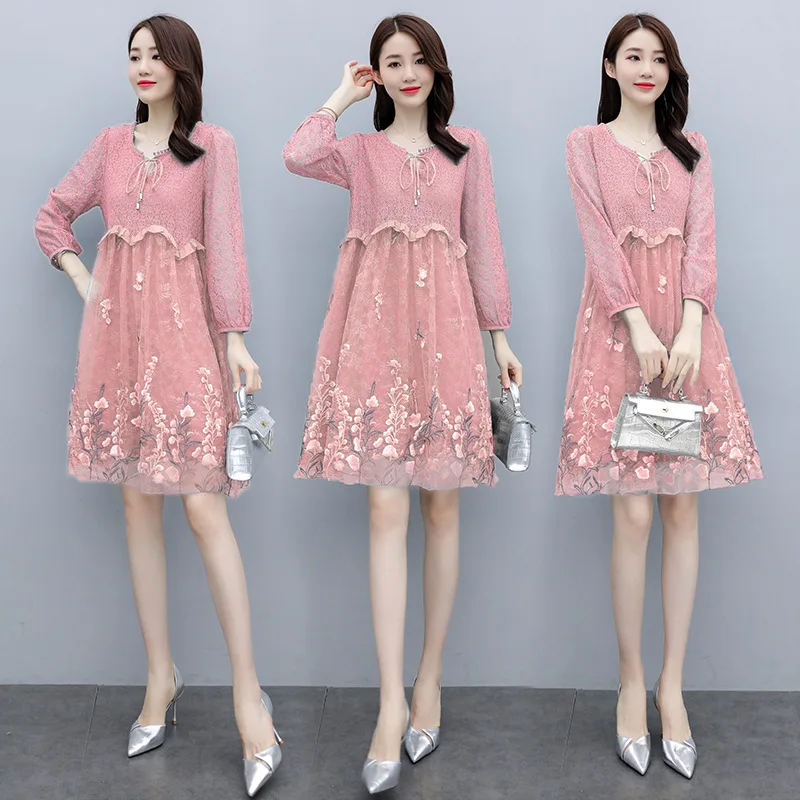 Plus Size Summer Dress Women Spring Autumn Dress Temperament Korean Loose Thin Embroidered Lace Floral A-Line Dress Blue Pink
Plus Size Summer Dress Women Spring Autumn Dress Temperament Korean Loose Thin Embroidered Lace Floral A-Line Dress Blue Pink