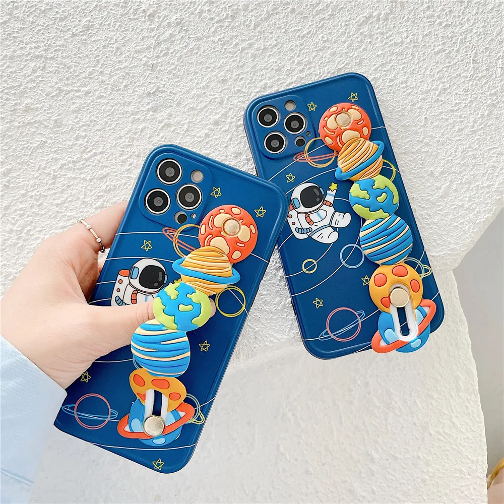 Cartoon Astronaut Silicone Soft Phone Case For iPhone 13 12 11 PRO MAX XS X XR 7 8PLUS Star Wrist strap Chain Fall-anti Cover
Cartoon Astronaut Silicone Soft Phone Case For iPhone 13 12 11 PRO MAX XS X XR 7 8PLUS Star Wrist strap Chain Fall-anti Cover