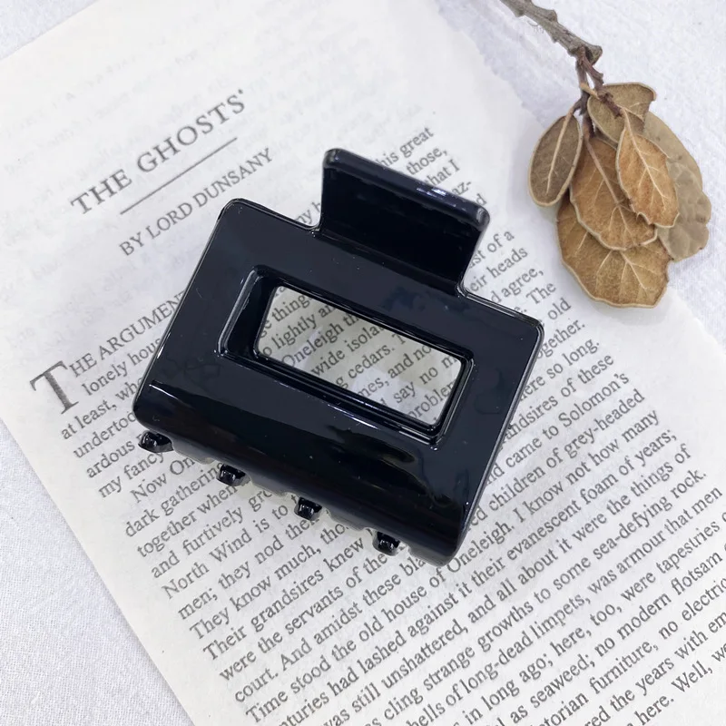Korean Jewelry Hairpin Retro French Medium Size Grabbing Clip Acetate Simple Elegant Hair Claw Hair Styling Tools
Korean Jewelry Hairpin Retro French Medium Size Grabbing Clip Acetate Simple Elegant Hair Claw Hair Styling Tools