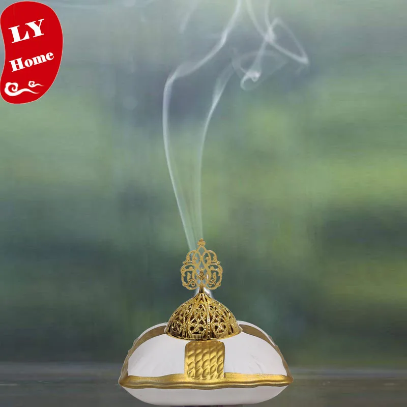 Polyresin incense burner holder Muslim home decor pillow design portable incense burner
Polyresin incense burner holder Muslim home decor pillow design portable incense burner