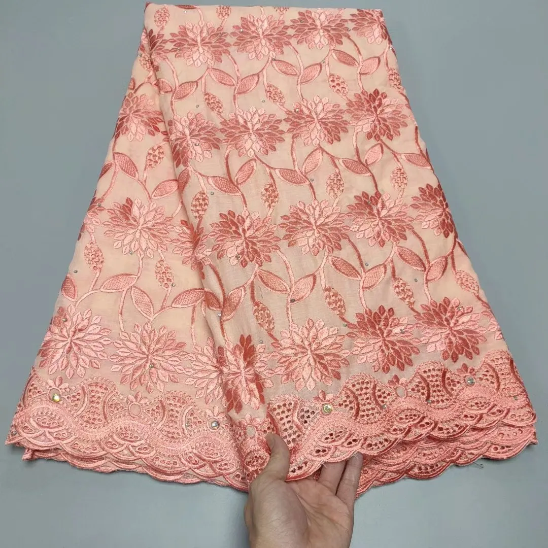 2021 New White Arrivals Nigerian Swiss Cotton Lace In Switzerland With Stones African Lace Fabric Dry Voile For Wedding
2021 New White Arrivals Nigerian Swiss Cotton Lace In Switzerland With Stones African Lace Fabric Dry Voile For Wedding