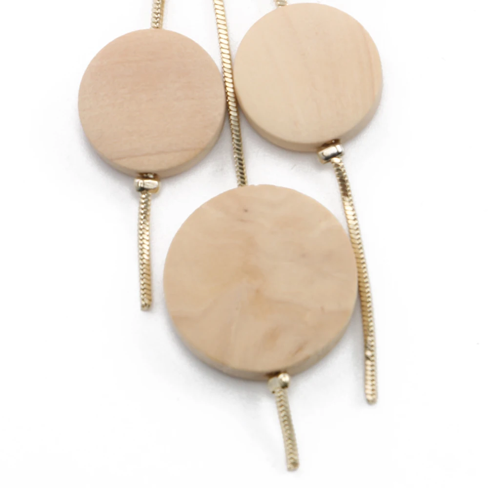 ELEGANCE11 Design 3 Round Wooden Blocks Pendant Earrings for Women Metal Long Dangle Earrings Christmas Trendy Earrings
ELEGANCE11 Design 3 Round Wooden Blocks Pendant Earrings for Women Metal Long Dangle Earrings Christmas Trendy Earrings