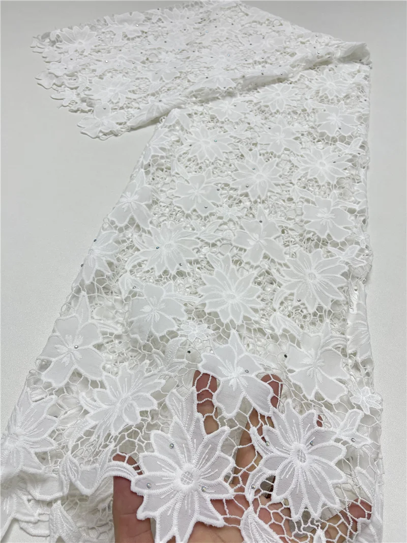 PGC White African Lace Fabric 2021 High Quality Lace Material Nigerian Chiffon Lace Fabrics For Wedding Party Sewing YA4114B-11
PGC White African Lace Fabric 2021 High Quality Lace Material Nigerian Chiffon Lace Fabrics For Wedding Party Sewing YA4114B-11
