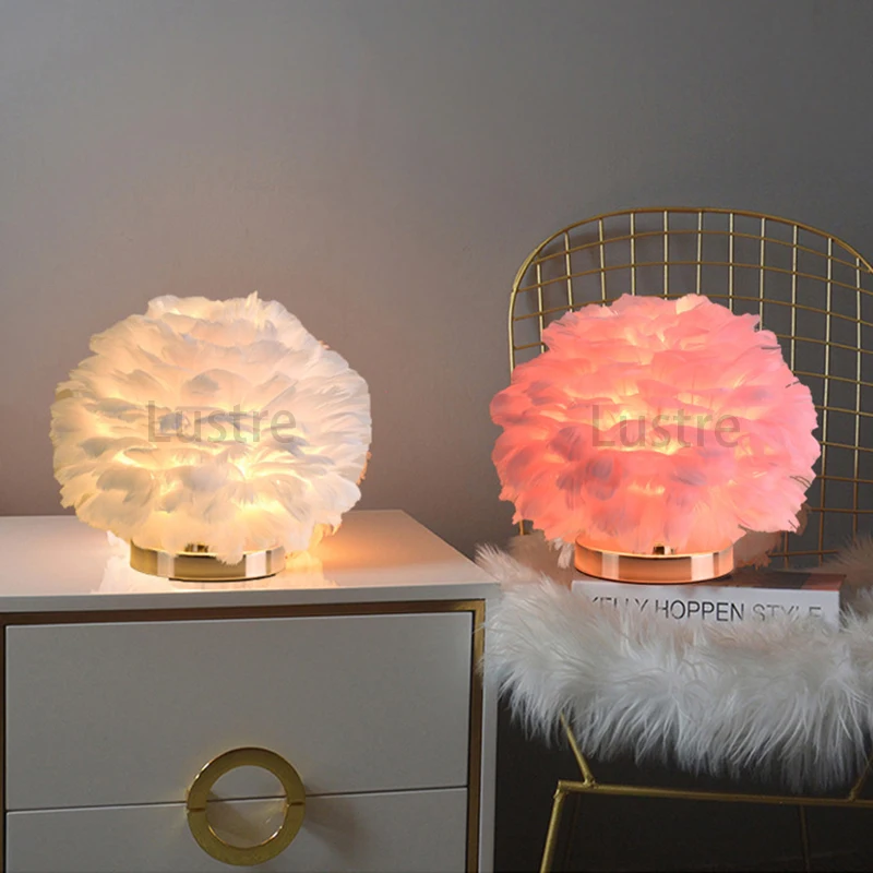 Lustre Natural Feather White Pink Table Lamp Remote Control Dimming Bedroom Bedside Lamp for Learning Led Decorative Lighting
Lustre Natural Feather White Pink Table Lamp Remote Control Dimming Bedroom Bedside Lamp for Learning Led Decorative Lighting