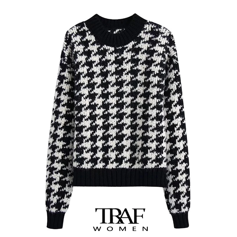 Женский трикотажный свитер с круглым вырезом и длинным рукавом
Женский трикотажный свитер с круглым вырезом и длинным рукавом