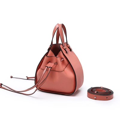 Bag 2020 Summer Deformation Different Size Bags Fashion Trendy and Casual Large Capacity Handbag Embossed Leather Women's Bag
Bag 2020 Summer Deformation Different Size Bags Fashion Trendy and Casual Large Capacity Handbag Embossed Leather Women's Bag