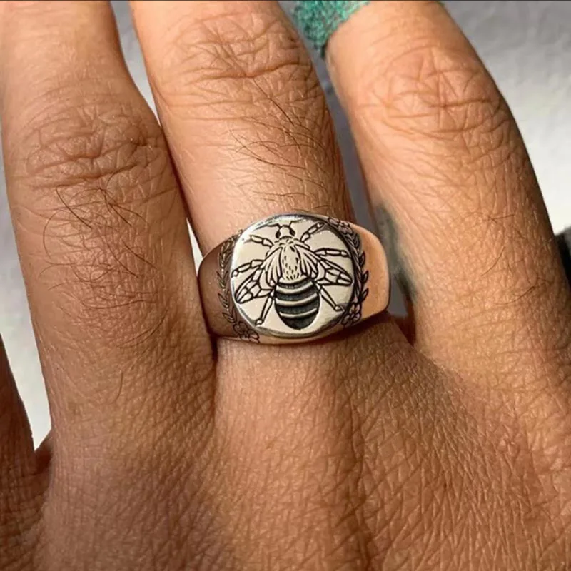 Fashion Creative Cute Bee Opening Unisex Unique Round Silver Adjustable Ring Party Gothic New Jewelry
Fashion Creative Cute Bee Opening Unisex Unique Round Silver Adjustable Ring Party Gothic New Jewelry