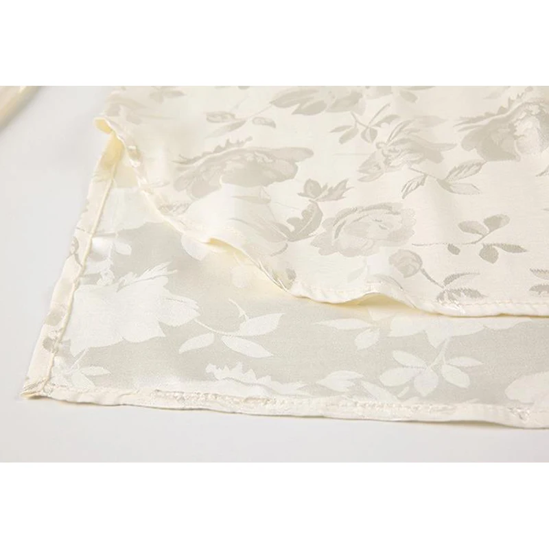 2021 Summer Vintage Chinese Style Floral Print Chiffon Top Women's Shirt Cheongsam Half High Collar Long Sleeve Shirt Lady
2021 Summer Vintage Chinese Style Floral Print Chiffon Top Women's Shirt Cheongsam Half High Collar Long Sleeve Shirt Lady