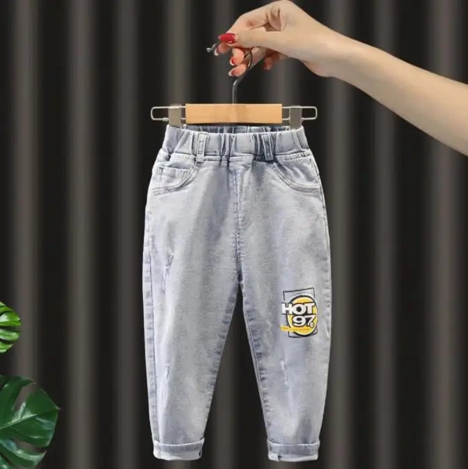 Джинсы для мальчиков и девочек, голубые рваные штаны, весна 2021, От 2 до 6 лет 
Джинсы для мальчиков и девочек, голубые рваные штаны, весна 2021, От 2 до 6 лет