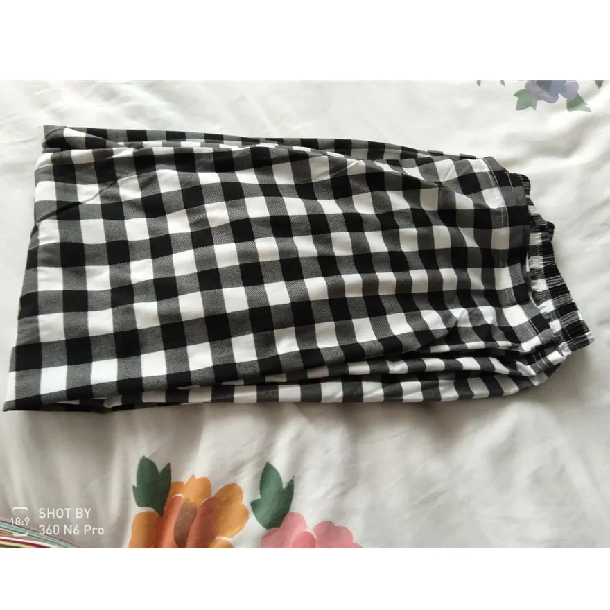 Cotton Women Plaid Long Pants Elastic Waist Full Length Checkered Black and White Casual Loose Trousers Streetwear Nightpants
Cotton Women Plaid Long Pants Elastic Waist Full Length Checkered Black and White Casual Loose Trousers Streetwear Nightpants