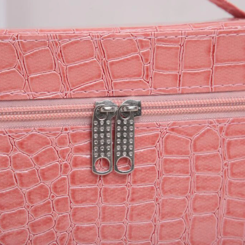 84 bottles of diamond painting ornaments rhinestone tool storage bag PU leather beads diamond embroidery storage box LD245
84 bottles of diamond painting ornaments rhinestone tool storage bag PU leather beads diamond embroidery storage box LD245