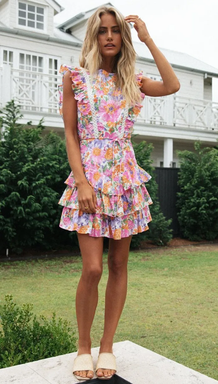 Women's Dress Summer 2021 Spring New Sundress Robe Floral Print Beach Boho Dress Sexy Backless Ruffle Sleeveless Mini Dresses
Women's Dress Summer 2021 Spring New Sundress Robe Floral Print Beach Boho Dress Sexy Backless Ruffle Sleeveless Mini Dresses