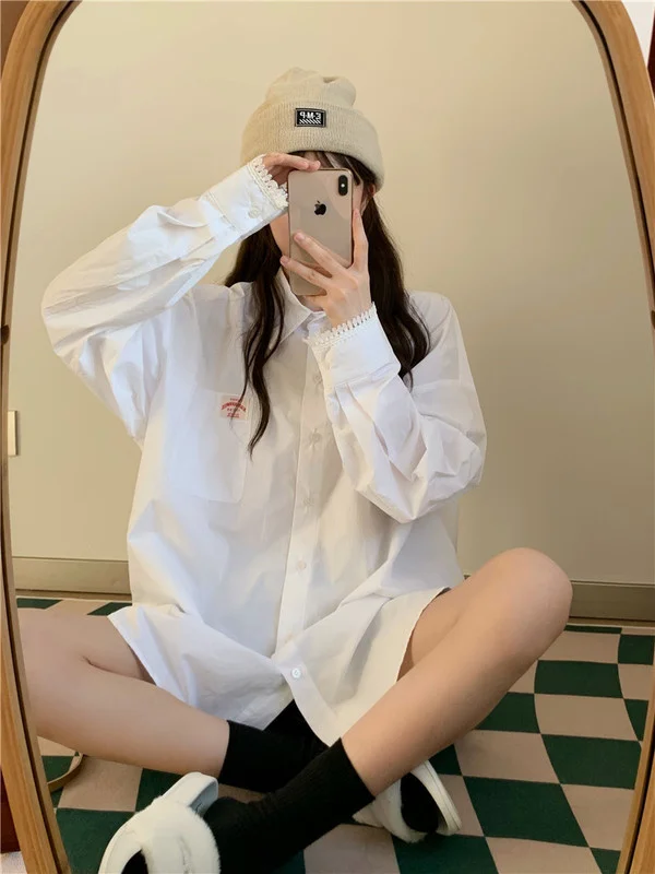 CMAZ Shirts For Women CMAZ Shirts For Women Real Shot Lace Stitching Polo Collar Shirt Loose Show
CMAZ Shirts For Women CMAZ Shirts For Women Real Shot Lace Stitching Polo Collar Shirt Loose Show