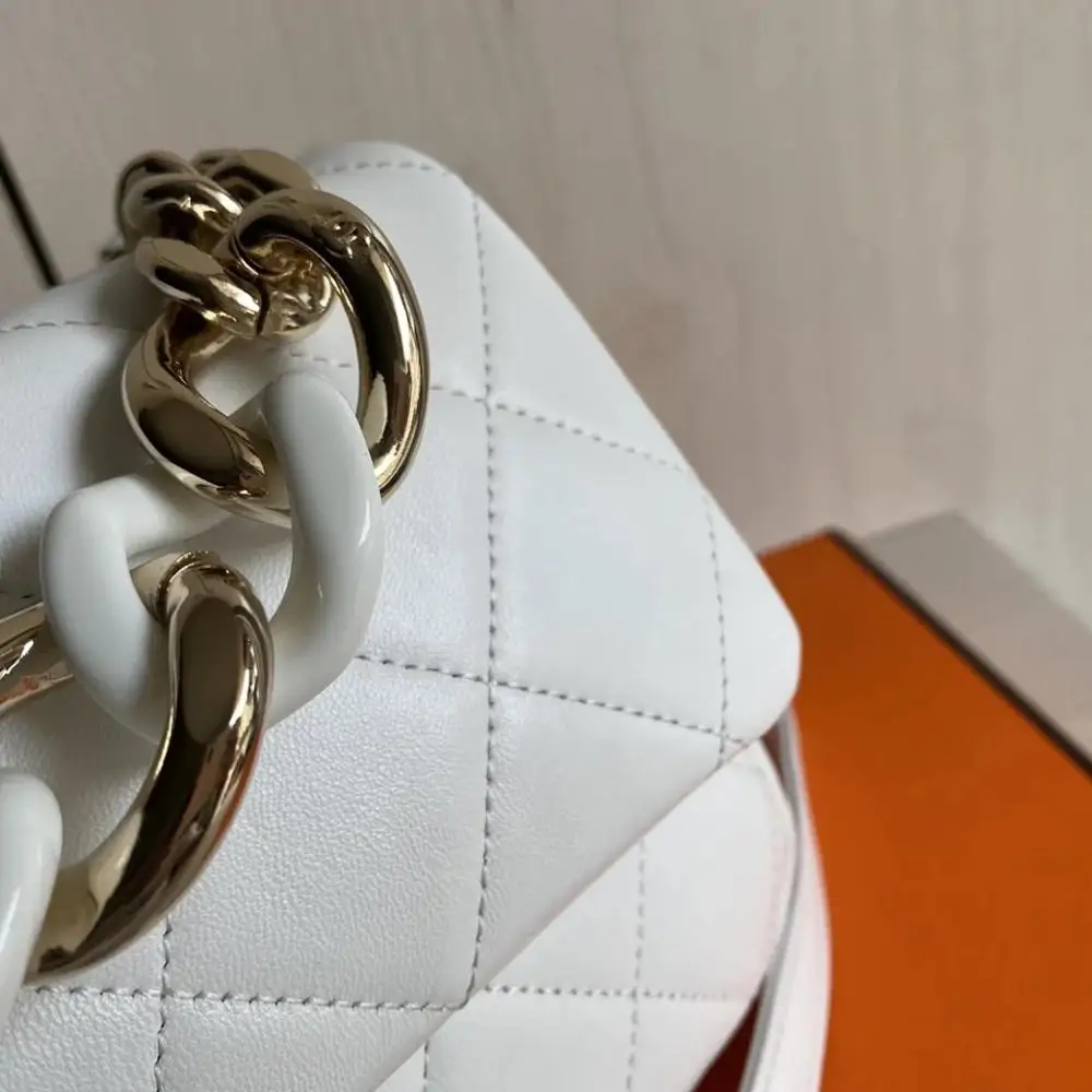 Top Quality Genuine Leather bags famous brand luxury handbags designer mini bag 2020 shoulder fashion crossbody bags for women
Top Quality Genuine Leather bags famous brand luxury handbags designer mini bag 2020 shoulder fashion crossbody bags for women