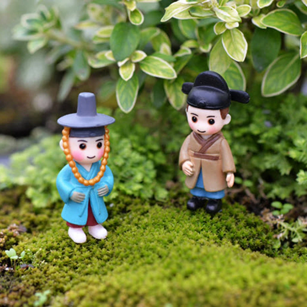 2 Pairs Miniature Korean Lovers Fairy Garden Moss Micro Landscape Bonsai Decor Craft
2 Pairs Miniature Korean Lovers Fairy Garden Moss Micro Landscape Bonsai Decor Craft