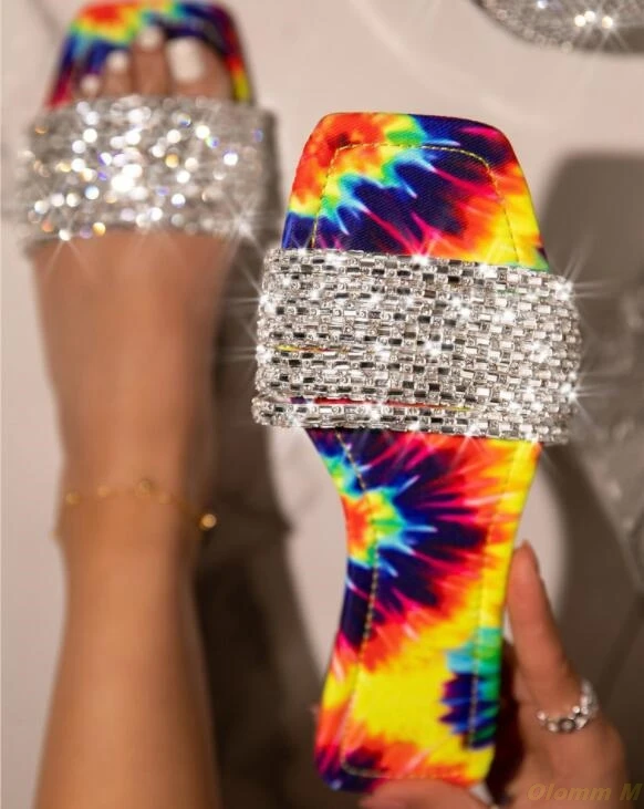 2021 summer new style rhinestone casual fashion sexy flat-heeled beach slippers versatile sandals durable at home flip flop
2021 summer new style rhinestone casual fashion sexy flat-heeled beach slippers versatile sandals durable at home flip flop