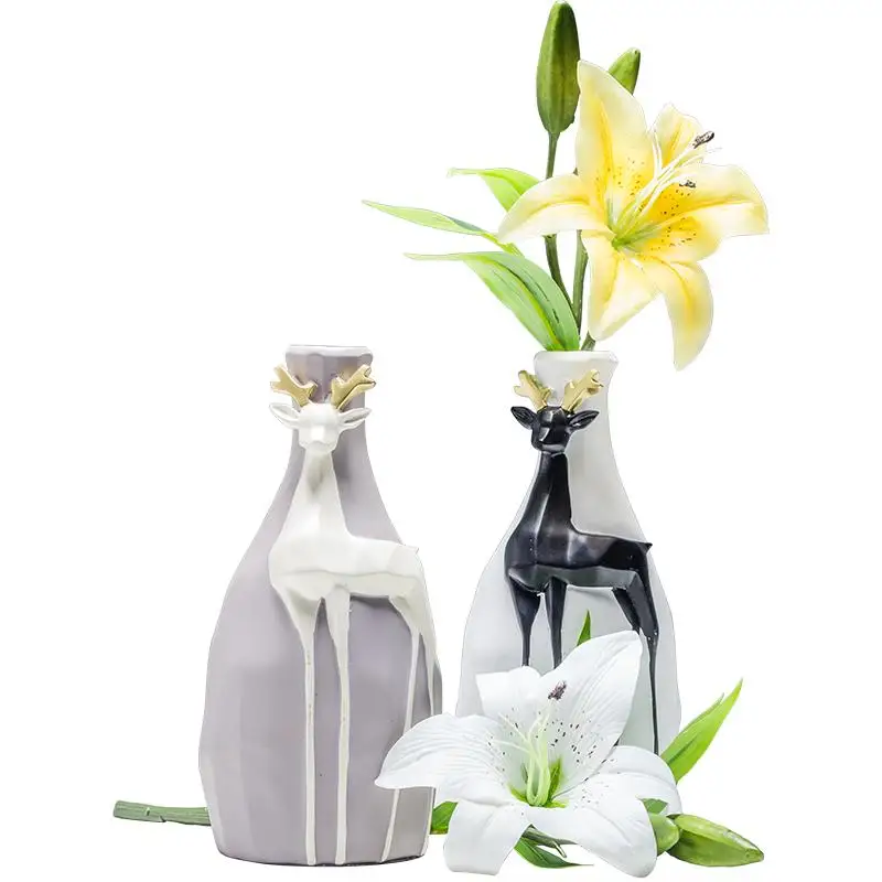 Nordic resin origami deer vase Dried flowers containers High quality table top vases home wedding decoration accessories modern
Nordic resin origami deer vase Dried flowers containers High quality table top vases home wedding decoration accessories modern