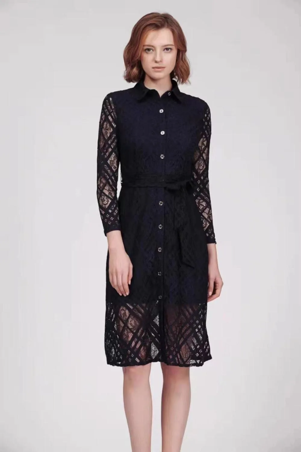2021 spring and summer new lace dress with elegant temperament and thin waist, shirt collar and skirt with hollow sleeves
2021 spring and summer new lace dress with elegant temperament and thin waist, shirt collar and skirt with hollow sleeves