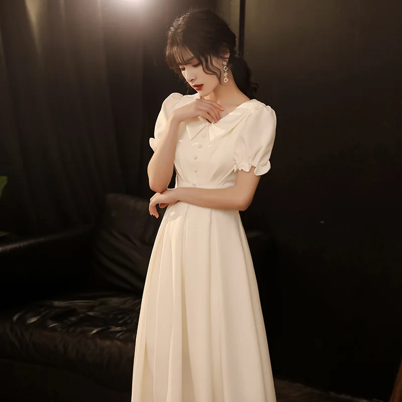 Sweet Turn-Down Collar Lady Pleated Dress French Banquet Satin Pleated Dresses Bud Sleeve Bride Wedding Party Evening Gown Skirt
Sweet Turn-Down Collar Lady Pleated Dress French Banquet Satin Pleated Dresses Bud Sleeve Bride Wedding Party Evening Gown Skirt