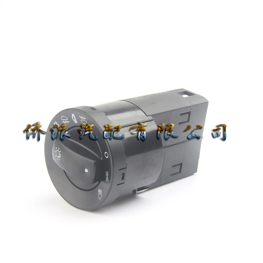 Fit for 8e0941531 headlamp fog lamp front LED headlamp switch is applicable to Audi A4 B6 B7 RS4 auto parts
Fit for 8e0941531 headlamp fog lamp front LED headlamp switch is applicable to Audi A4 B6 B7 RS4 auto parts