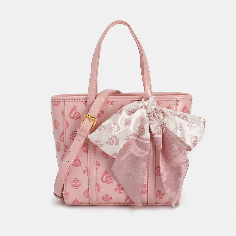 Genuine Leather Embossed Bucket Bag 2021 New Fashion All-match Silk Scarf Handbag High Quality Shoulder Messenger Bag Sac A Main
Genuine Leather Embossed Bucket Bag 2021 New Fashion All-match Silk Scarf Handbag High Quality Shoulder Messenger Bag Sac A Main