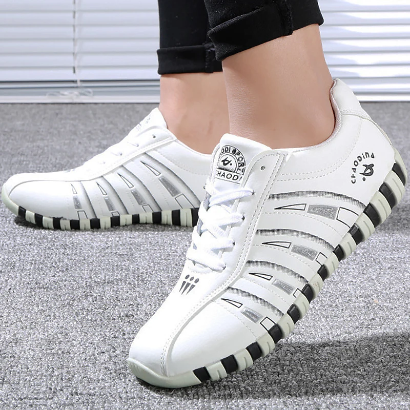 omen's sneakers Sports shoes woman Fashion Striped Lace up Running Casual shoes women Trainers Comfortable Size 41 Sturdy Sole
omen's sneakers Sports shoes woman Fashion Striped Lace up Running Casual shoes women Trainers Comfortable Size 41 Sturdy Sole