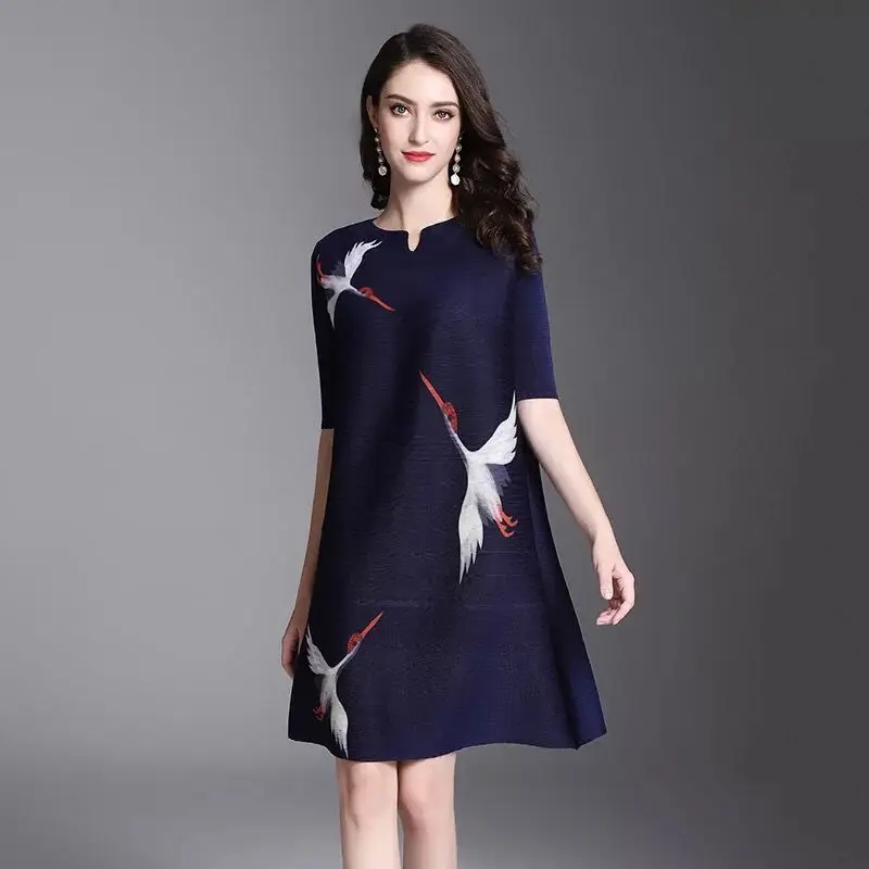 Large Size Pleated Dress Female 2023 Summer New Chinese Style Crane Printing Loose And Thin Mother Dress Dresses For Women
Large Size Pleated Dress Female 2023 Summer New Chinese Style Crane Printing Loose And Thin Mother Dress Dresses For Women