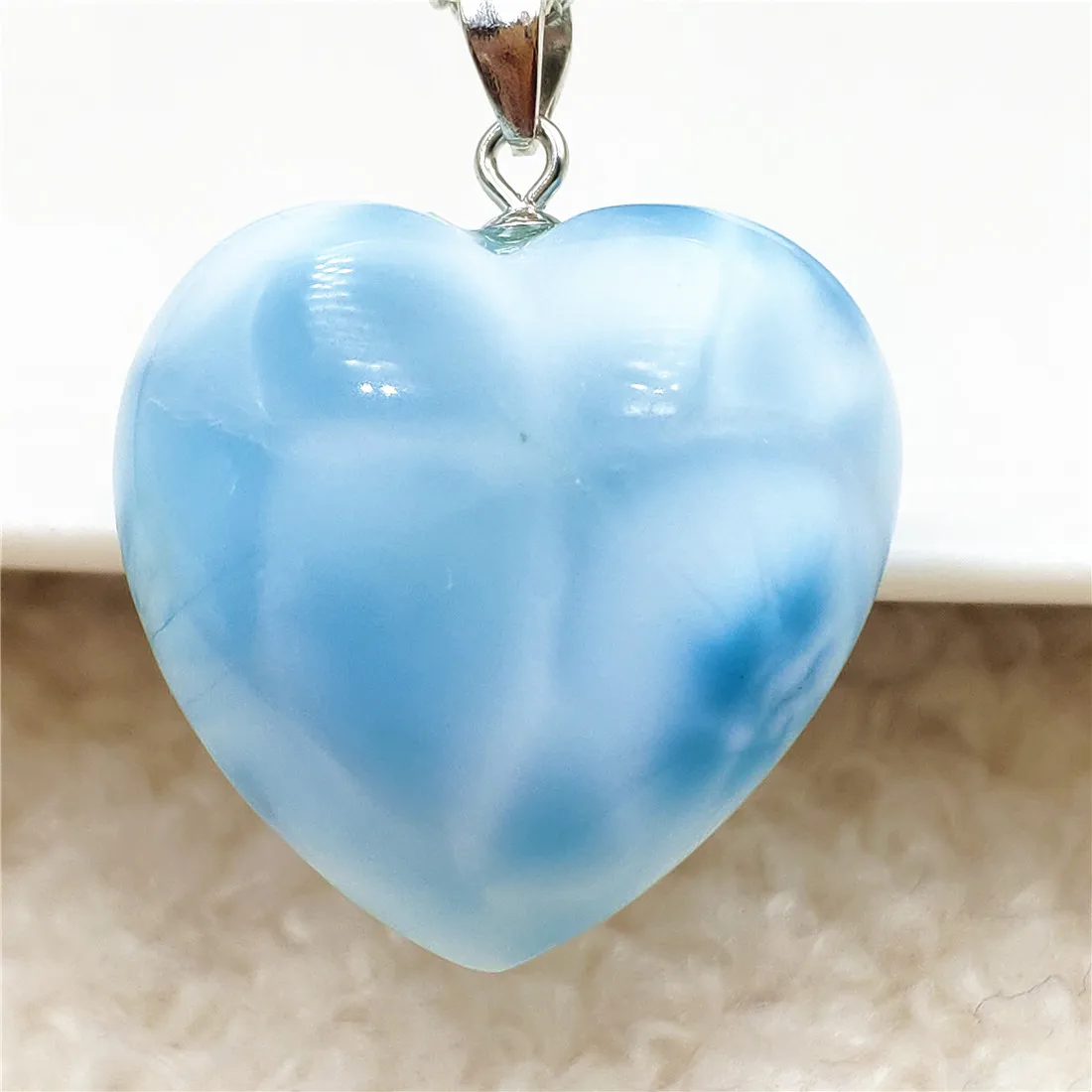 Genuine Natural Blue Larimar Heart Pendant 22x22x11mm For Women Men Water Pattern Crystal Love Necklace From Dominia AAAAA
Genuine Natural Blue Larimar Heart Pendant 22x22x11mm For Women Men Water Pattern Crystal Love Necklace From Dominia AAAAA