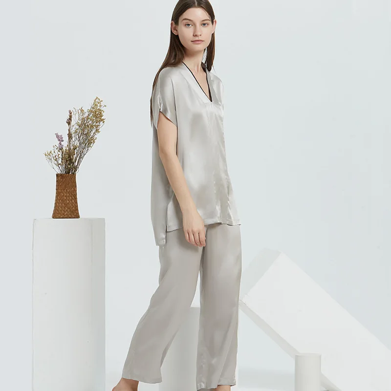 16 Momme Real Silk Pajamas 100% Silk Sleepwear V-neck Short-Sleeved Pants Casual Suit Sleepwear Silky Pijama New Lounge Wear
16 Momme Real Silk Pajamas 100% Silk Sleepwear V-neck Short-Sleeved Pants Casual Suit Sleepwear Silky Pijama New Lounge Wear